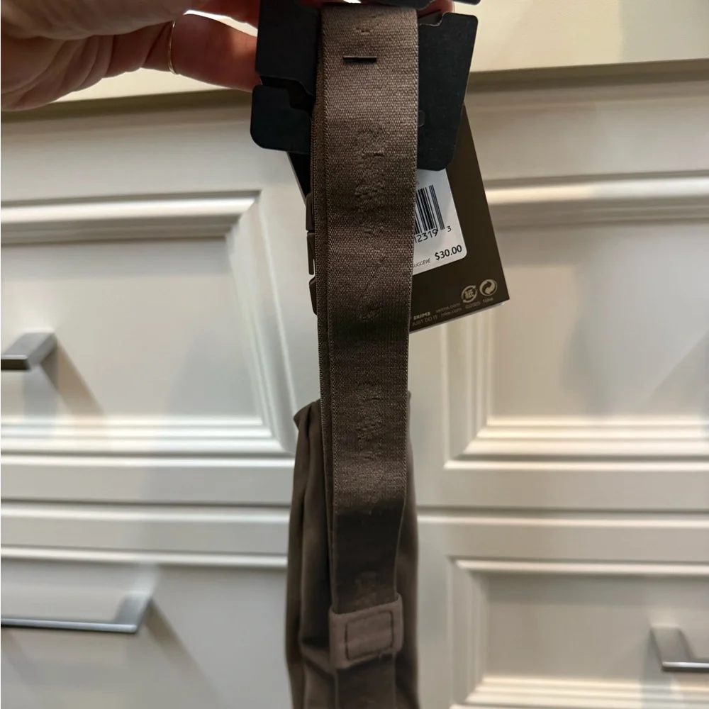 Skims Waistpack Fanny pack brand new one size Dark Sepia - Picture 6 of 6